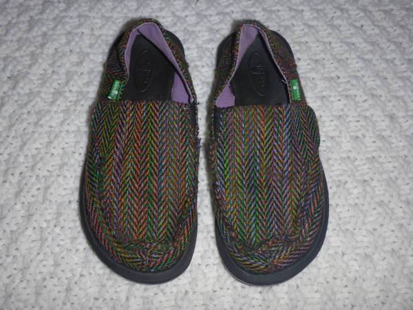 Sanuk rainbow stitched Rio Sidewalk Surfers size 1y kid girl 1