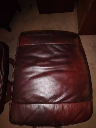 Leather Arm Chair with Ottoman - $200 (Colorado Springs)62940364392705123