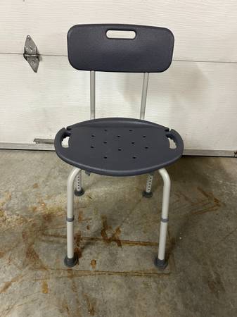 shower/bathtub chair 1