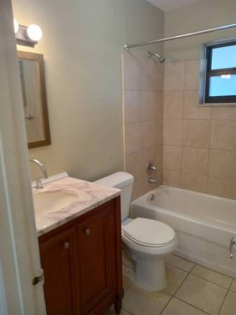 $1,800 / 2br - 1300ft2 - Apartamento en alquiler en Jensen Beach, Fl $1800 por mes (Jensen Beach)63799882141443121