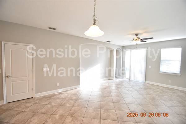 $2,795 / 3br - 1556ft2 - 7108 S Trask St ~ Open Floor Plan with Lots of Natural Light!! ~ (Tampa)63991085942914121