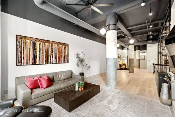 $2,600 / 2br - 1600ft2 - Extremely High End 2BR 2BA Condo! (University Village)63898603611267122