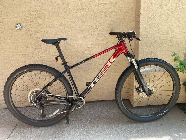 Lowered Price - Trek Marlin 6 Gen 3 29er Hard Tail Mountain