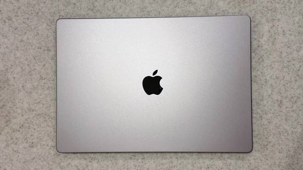 ノートPC Apple - macbook pro M1 M1 MacBook Pro review: It's insanely fast