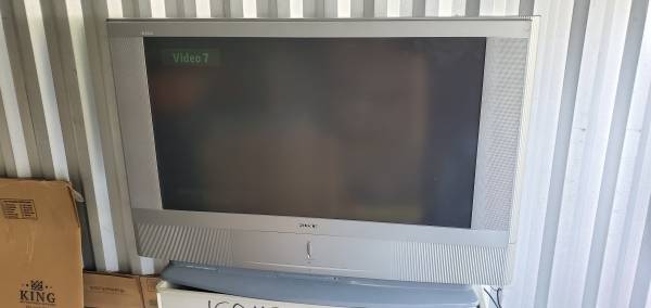 SONY WEGA 42インチ フラットパネルデジタルテレビ ASCII.jp：ソニーのテレビ「WEGA」はトリニトロンに始まり、液晶