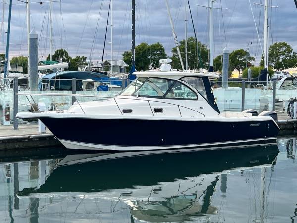 IMMACULATE 2008 Pursuit 315 OS - 2025 Twin Yamaha 300hp motors 1