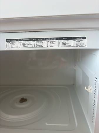 LG microwave - $150 (Wenatchee)63441524429059124