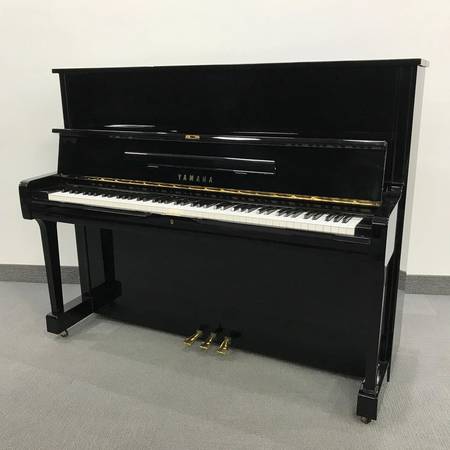 Yamaha U1 Upright Piano – Made in Japan (June 2002) 1