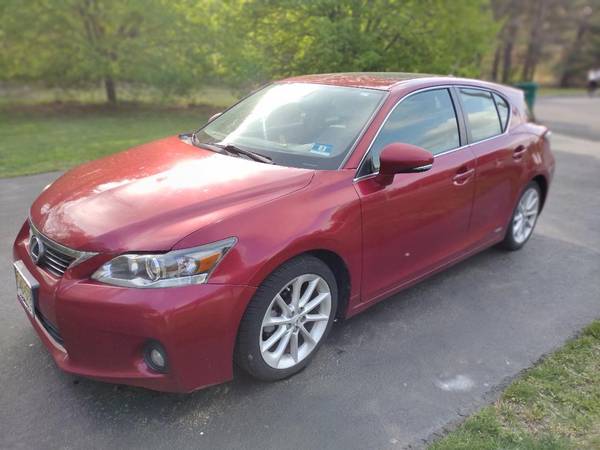2013 Lexus CT 200h Hybrid – Red/Black – Clean Title – 136K Miles 1