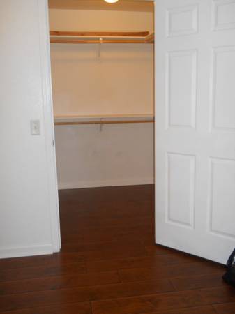 $1,550 / 2br - 880ft2 - Nuevo condominio en alquiler (2000 Silverada Blvd)63682255263745124