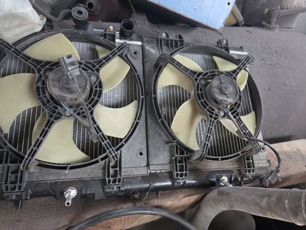 2002 Subaru..radiator and cooling fan's 1