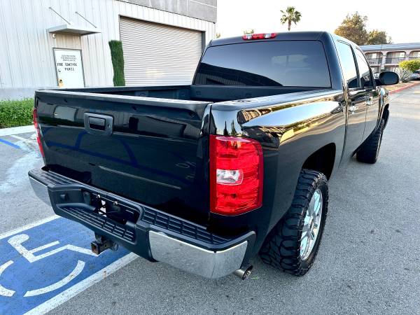 2013 CHEVROLET SILVERADO 4D CREW CAB - $10,995 (CLAREMONT)63623776301057123