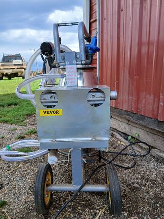 Vevor electric milk machine - $300 (Oldham)63437251325313121