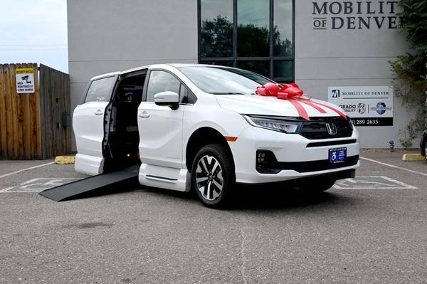 2025 *Honda* *Odyssey* *EX-L* automática BLANCO - $79.900 (accesible para silla de ruedas)63484301737729121