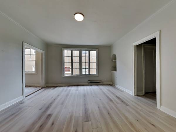 Bright Studio + Beautiful Oakland Views – 95 Walk Score! 1