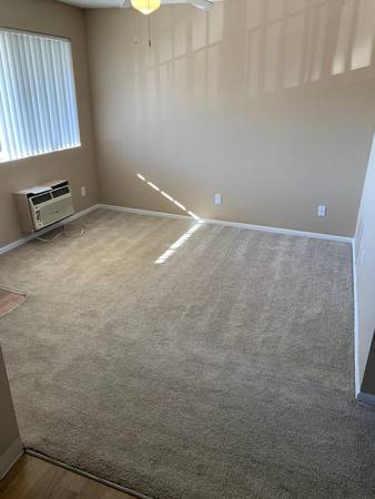 $869 / 1hab - 560 pies² - ¡Aprovecha esta oferta de alquiler antes de que desaparezca! (1698 Lenmar Drive)63658213121025122