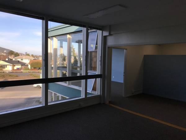 $1,800 / 605ft2 - Beautifully renovated, bright upper floor office suite for lease (south san francisco)63946806039683122