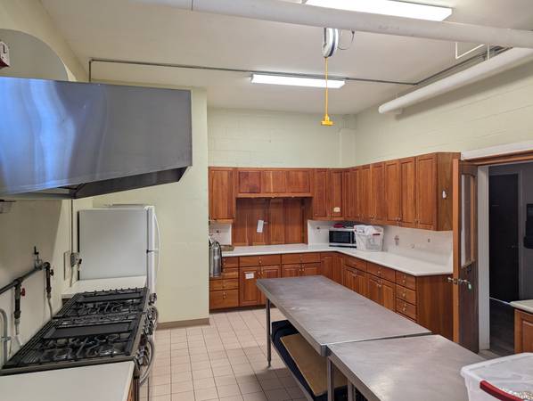 Cocina comercial para hornear en alquiler ($1,000, Norwood)63699488266625123