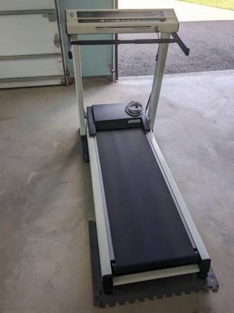 SPIRIT TREADMILL 1