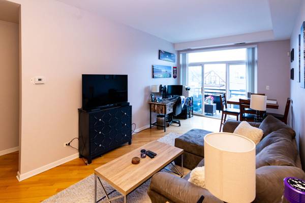 $1,600 / 1br - 800ft2 - Oct-Jan - Chicago Sublet - Bucktown - Well Connected! (Bucktown)63899121761026121