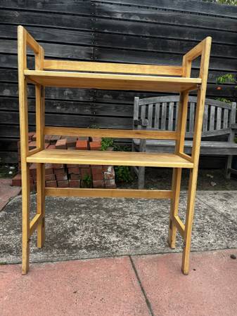 Wooden folding shelf 1