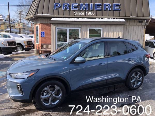 2025 Ford Escape ~ AWD ~ ST LINE ~ 28k MILES ~ FINANCING Available 1