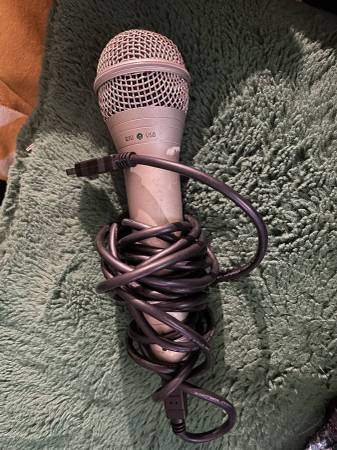 SAMSON Q1U USB Dynamic Microphone 1