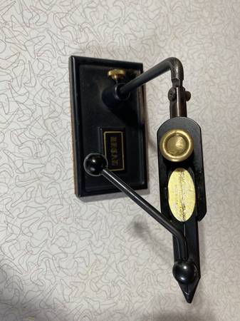 Regal fly tying vise 1