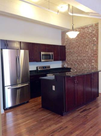 $1,999 / 2br - HERITAGE LOFTS! MARVELOUS SPECIALS AVAILABLE NOW!!! 21201 (Baltimore)63624760142467123