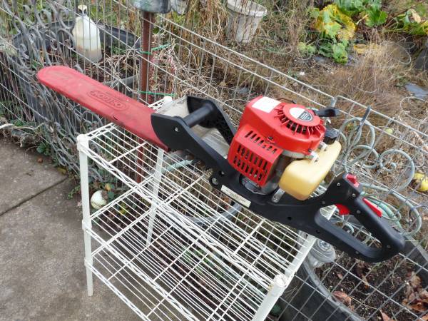 Little Wonder (Mantis) 2224D Hedge Trimmer 1