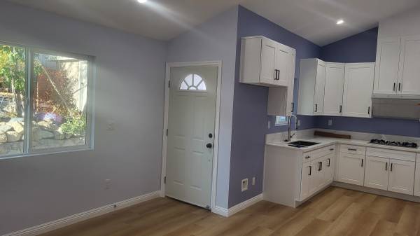 Private Room, Shared Bathroom, All Utilities Included 1