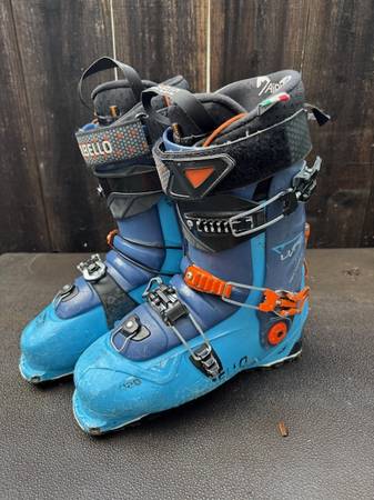 Dalbello Lupo BACKCOUNTRY Ski Boots - 27/27.5 1