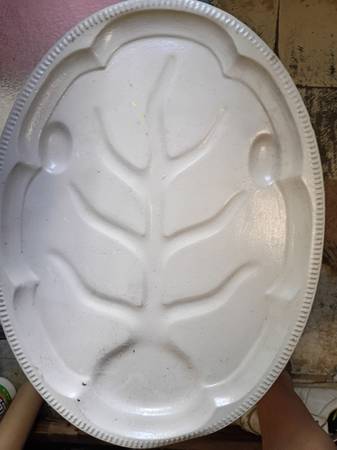 A Great Size Serving Platter 1
