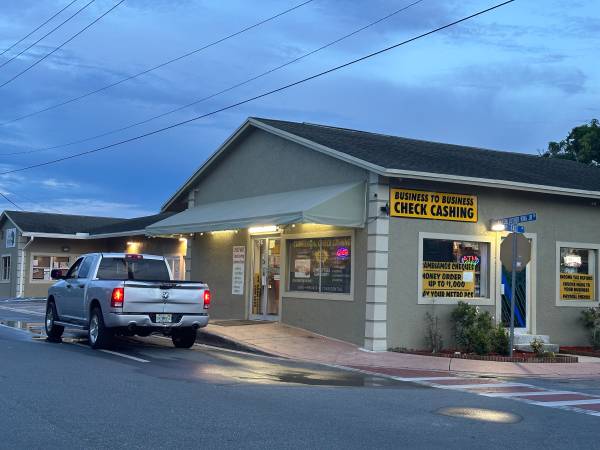 $1,400 / 525ft2 - office (Stuart)63799909532033122