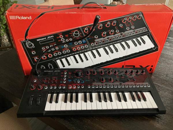 Roland JDXI 1