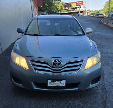 2010 Toyota Camry LE 4dr Sedan 6A - $7,999 (+ Best Auto)63617398907009122