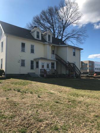 $1 Boats, Trailers, box Trucks, etc yard stoage (Stratford)63874743036163123