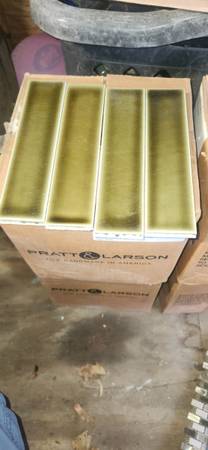 Green wall tile 1