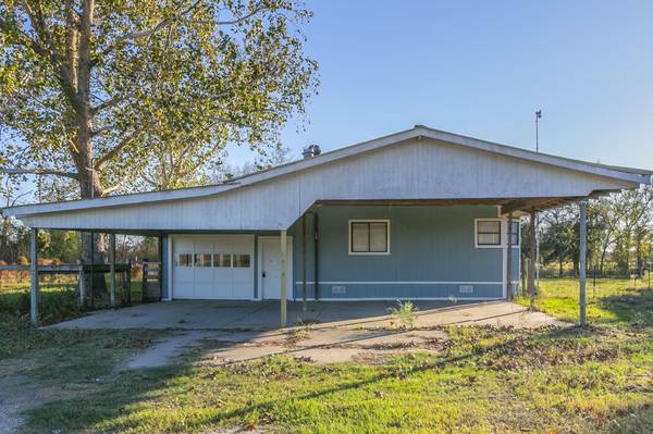 $150,000 / 2br - 1040ft2 - ¡Financiamiento del Propietario Disponible! ¡Casa de más de 1000 pies cuadrados en media hectárea! (Cameron)63884892077441120