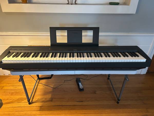 Yamaha P-45 Keyboard 1