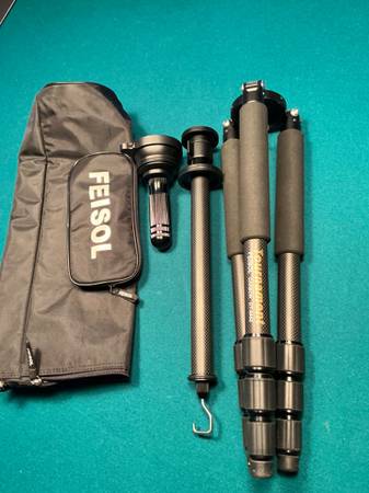 Feisol CT-3442 Carbon Fiber Tripod 1