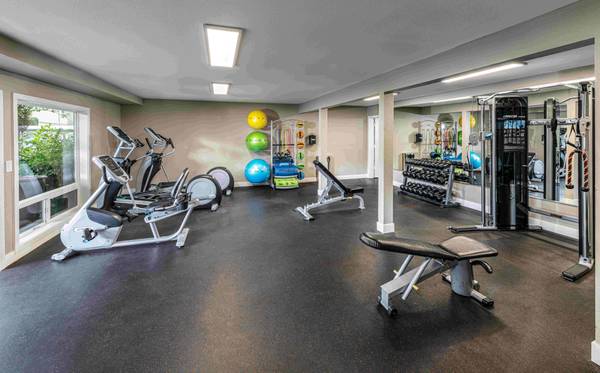 $2,702 / 2br - 875ft2 - Online Rental Payments, Dishwasher, Fitness Center (1501 145th Pl SE, Bellevue, WA)63659533030147124