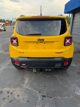 2017 JEEP RENEGADE TRAILHAWK AWD 132,000 MILLAS!!! ¡EN OFERTA!!! - $7.995 (4651 S BROADWAY, ENGLEWOOD, CO 80113)63492813632387124