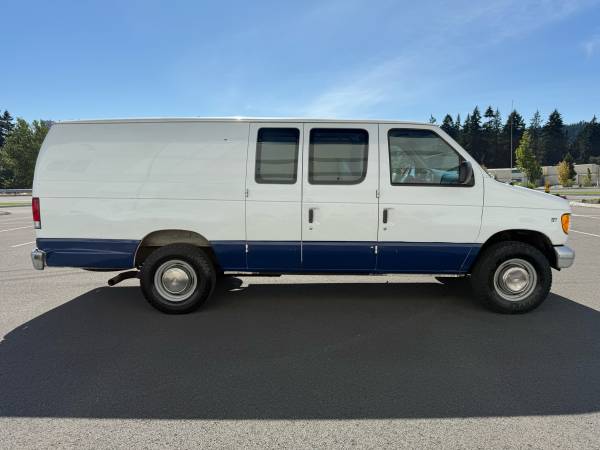 Furgón de carga Ford Econoline E350 EXTENDED de 1999, de un solo dueño - $3.995 (Federal Way)63438364310147124
