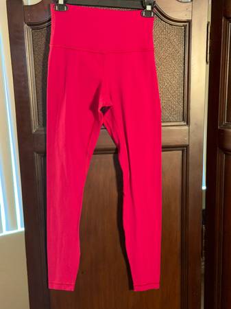 Lululemon Size 6 Full Length Red Leggings 1