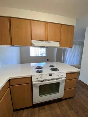 $1,799 / 2br - 985ft2 - Todo lo que necesitas. ¡Todo aquí mismo! (Beaverton)63820848515329122