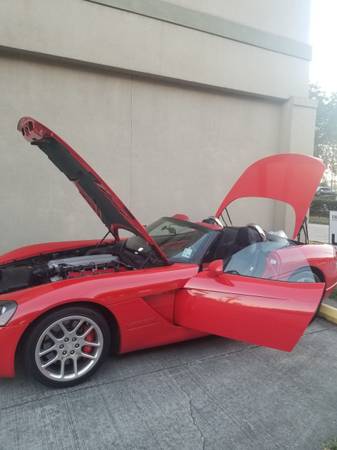 COLLECTOR'S DREAM CAR: 2005 Red Convertible Dodge Viper - 22,500 miles For Sale