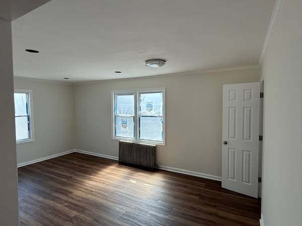 $3,000 / 2br - Spacious and Newly Renovated 2 BR, 2nd Floor Apartment In Saint Albans63684728478721120
