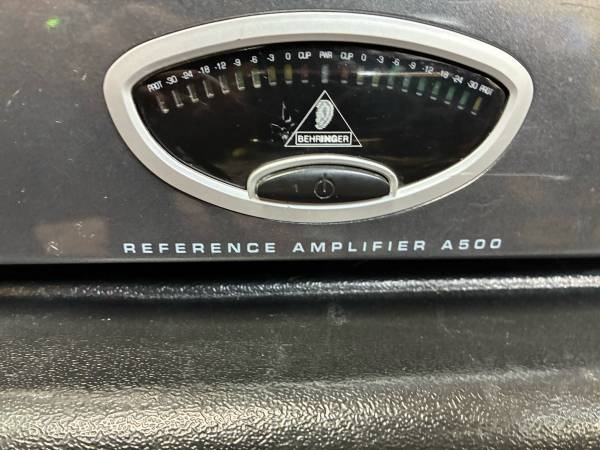 Behringer A500 Reference Amplifier 1
