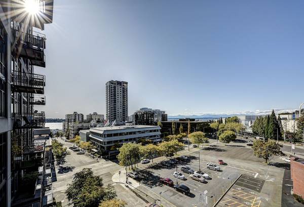 $1,895 Double Bed Studio Unit Available Now! Utilities Included! Apply Today! (Belltown)63852577509379121